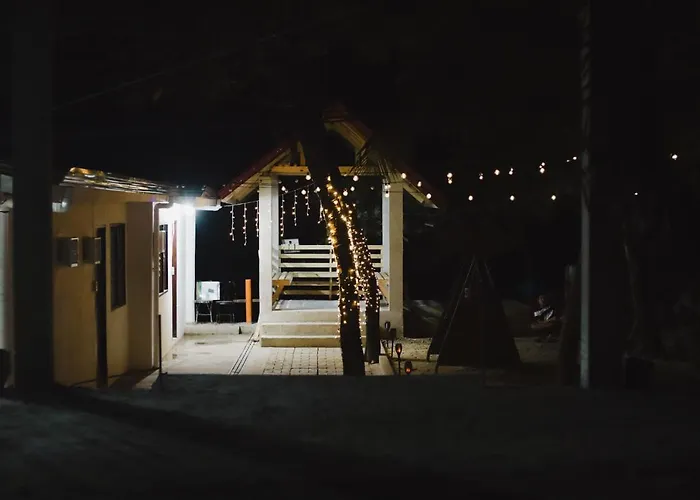Voz Front Resort *